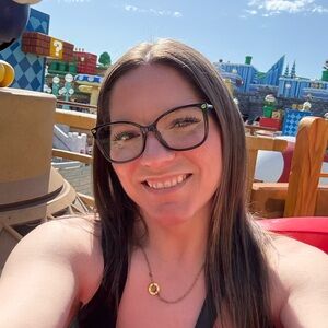 Meet your Posher, Rebekah